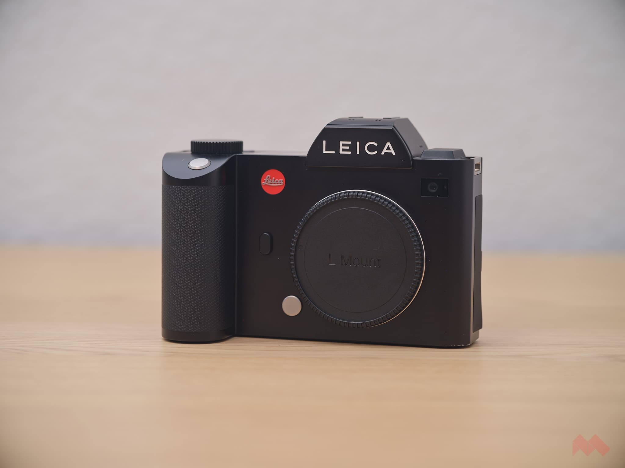 Leica SL 601 and Leica L-to-M Adapter - Image 6