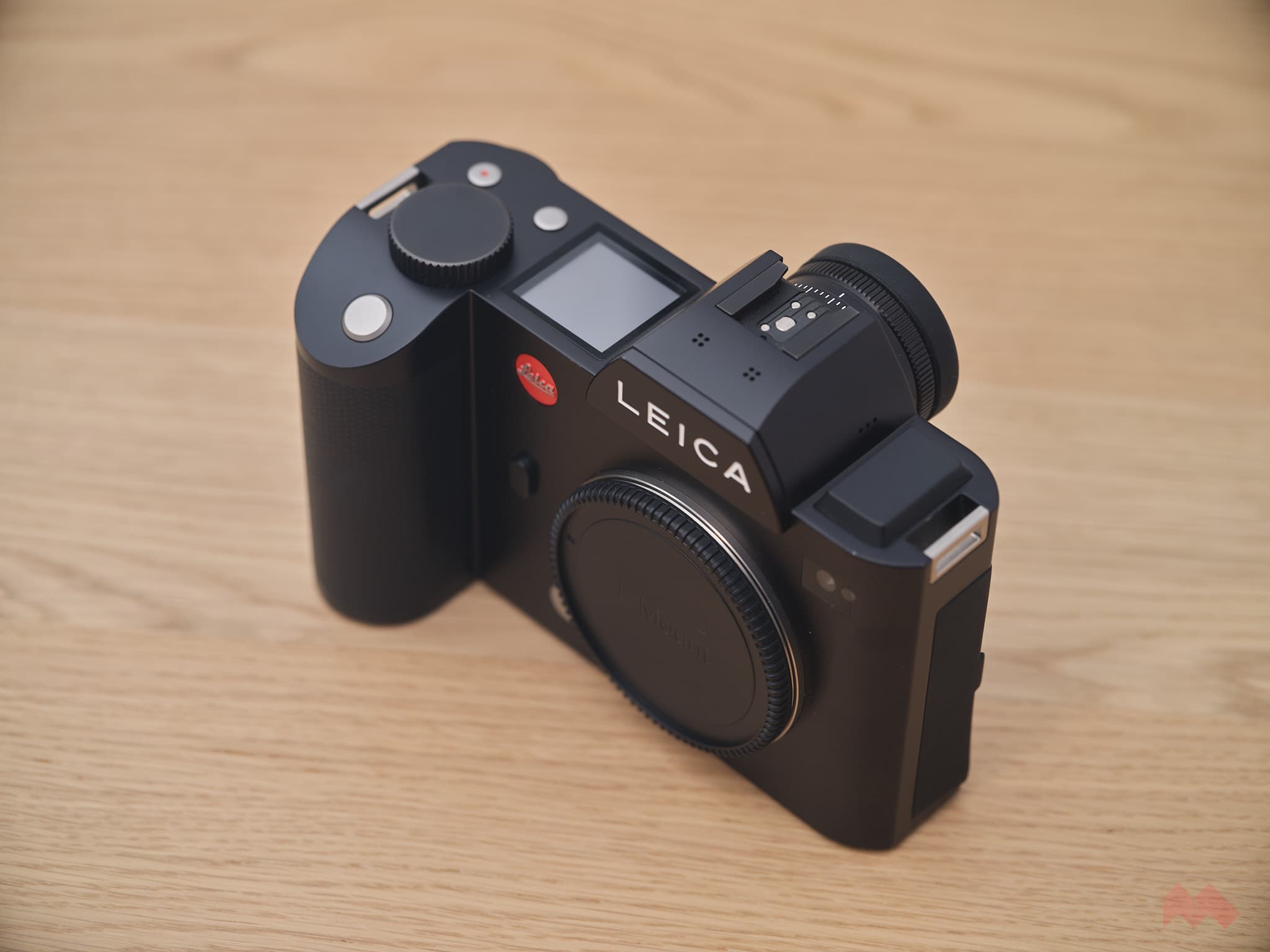 Leica SL 601 and Leica L-to-M Adapter - Image 2